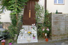 Fronleichnamsaltäre in den Naumburger Straßen (Foto: Karl-Franz Thiede)